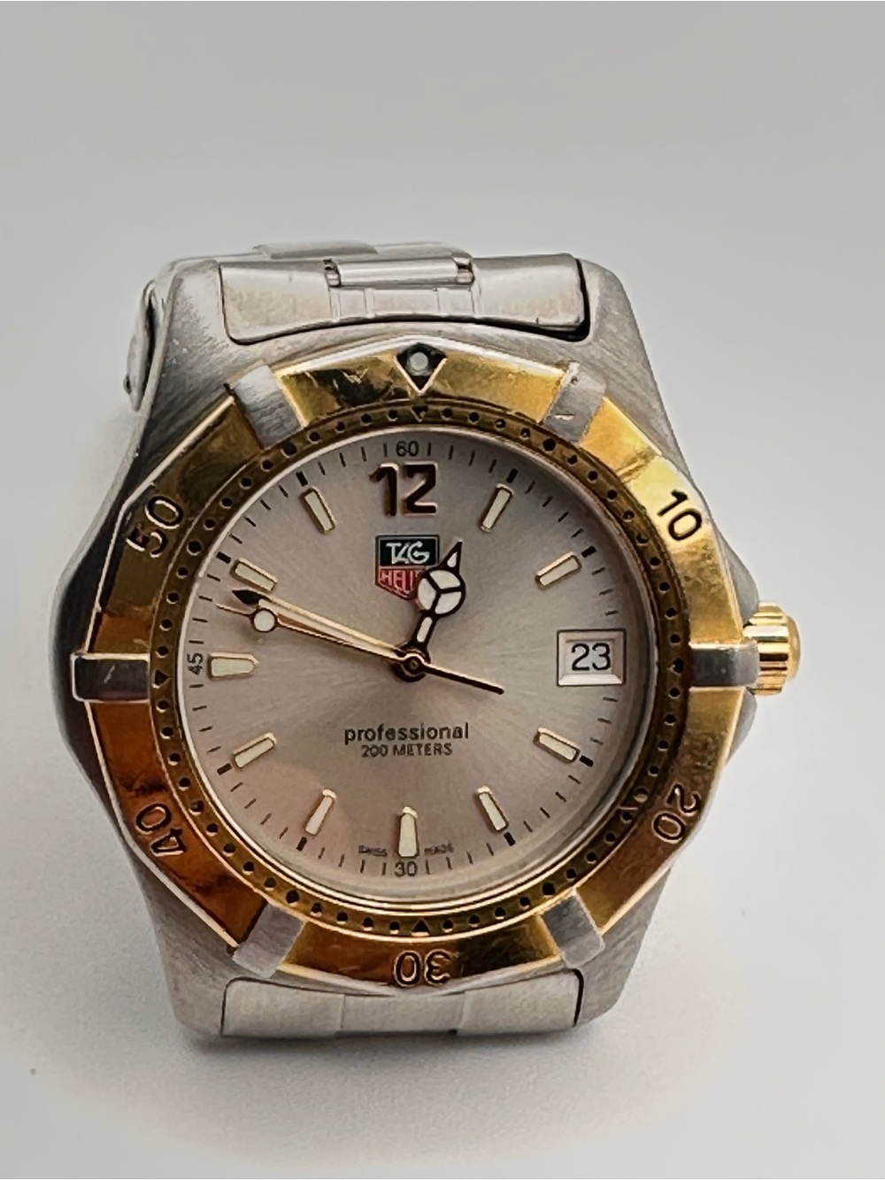TAG HEUER Professional 2000 WK1120-0 Men’s Watch